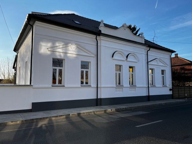 Eladó téglalakás, Jászberényben, Szent Imre Herceg úton 69 M Ft
