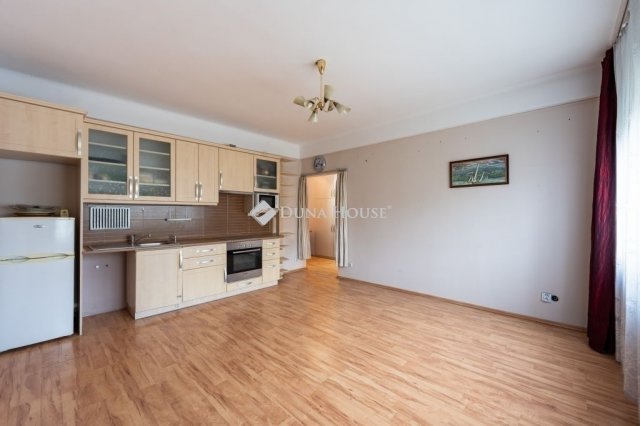 Eladó téglalakás, Budapesten, XI. kerületben 70 M Ft, 2 szobás