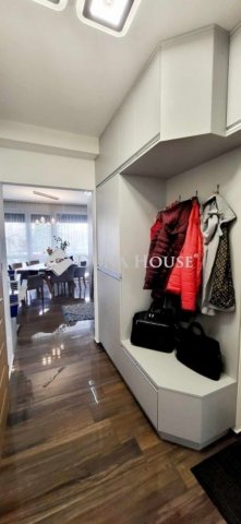 Eladó téglalakás, Budapesten, XV. kerületben 145 M Ft, 4 szobás