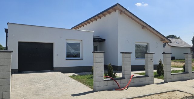 Eladó családi ház, Sződön 173.2 M Ft, 4 szobás