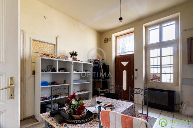 Eladó téglalakás, VIII. kerületben, Kálvária utcában