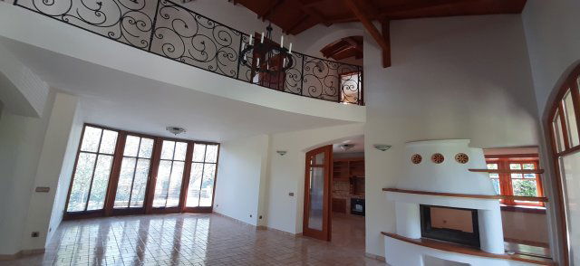 Eladó családi ház, Mogyoródon 255.27 M Ft, 5 szobás