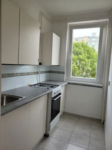 Kiadó panellakás, albérlet, III. kerületben, Bálint György utcában