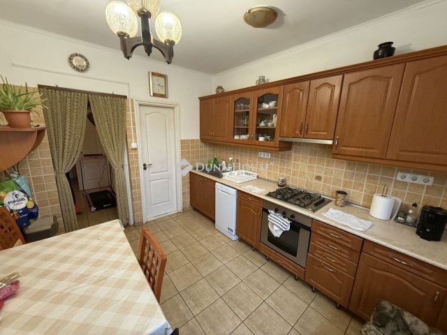 Eladó családi ház, Debrecenben 139.9 M Ft, 4 szobás