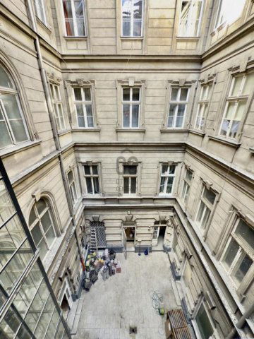 Eladó téglalakás, Budapesten, V. kerületben 99 M Ft, 3 szobás