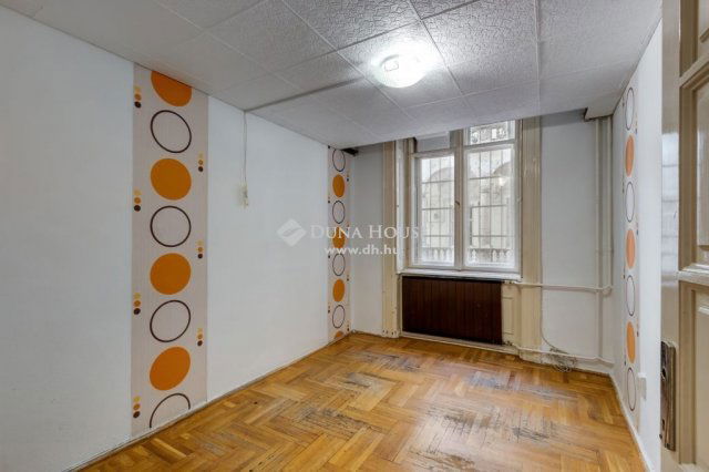 Eladó téglalakás, Budapesten, V. kerületben 169 M Ft, 10 szobás