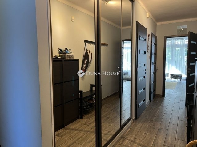 Eladó sorház, Budapesten, II. kerületben 296.4 M Ft, 4 szobás