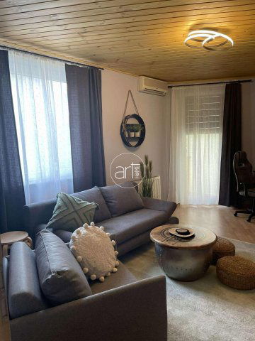 Eladó téglalakás, Szegeden 49.5 M Ft, 1+1 szobás