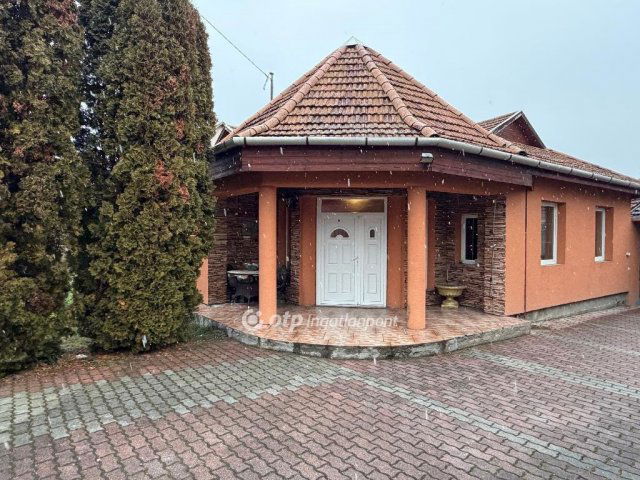 Eladó családi ház, Bátonyterenyén 68 M Ft, 4 szobás