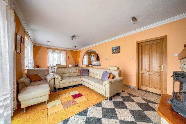 Eladó ikerház, Pilisvörösváron 105 M Ft, 4 szobás