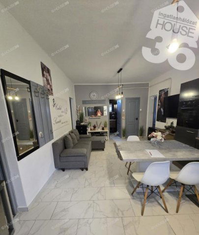 Eladó családi ház, Szabadszálláson 32.9 M Ft, 3 szobás