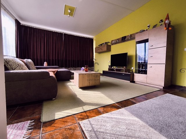 Eladó családi ház, Pusztaszentlászlón 43 M Ft, 4 szobás