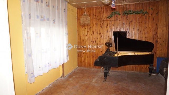 Eladó családi ház, Zalaegerszegen 39.99 M Ft, 5 szobás