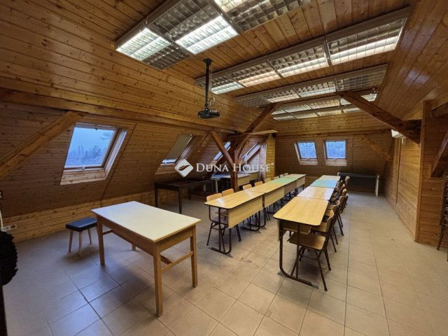 Kiadó iroda, Hatvanban 120 E Ft / hó / költözzbe.hu