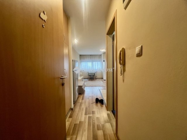 Eladó téglalakás, Budapesten, XIII. kerületben 95 M Ft, 1 szobás