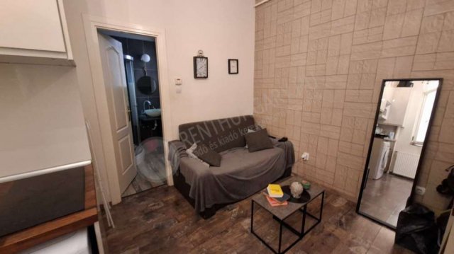 Kiadó téglalakás, albérlet, V. kerületben, Balassi Bálint utcában