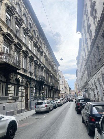 Eladó téglalakás, Budapesten, VI. kerületben 99 M Ft, 3 szobás