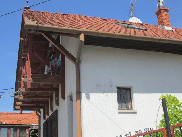 Eladó családi ház, Pécsett 49.2 M Ft, 3 szobás