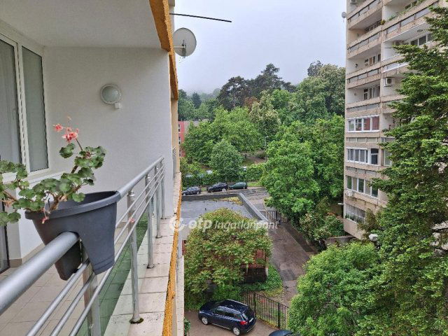Eladó téglalakás, Budapesten, II. kerületben 82.9 M Ft, 2 szobás