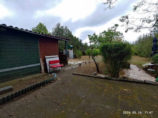 Eladó nyaraló, Turán, Seregély utcában 10.5 M Ft, 1 szobás
