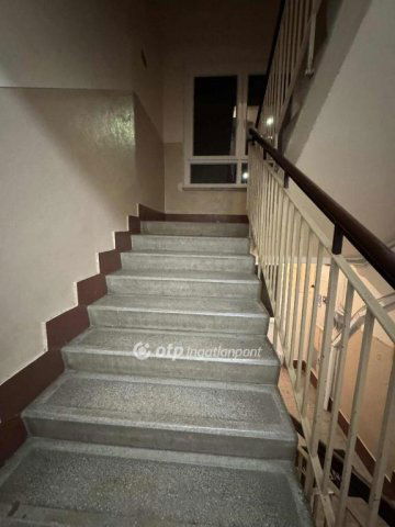 Eladó téglalakás, Debrecenben 69.999 M Ft, 2 szobás