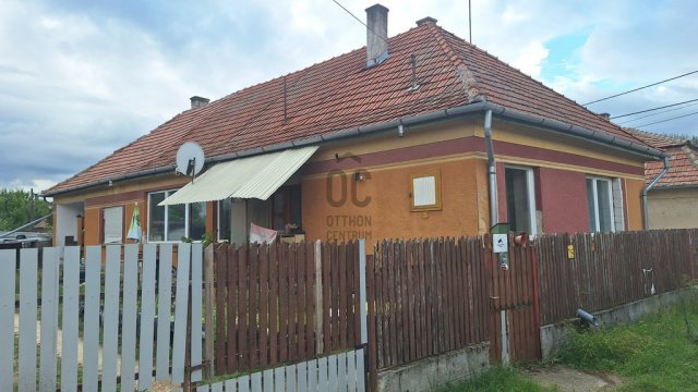 Eladó családi ház, Pilisen 29.8 M Ft, 3 szobás