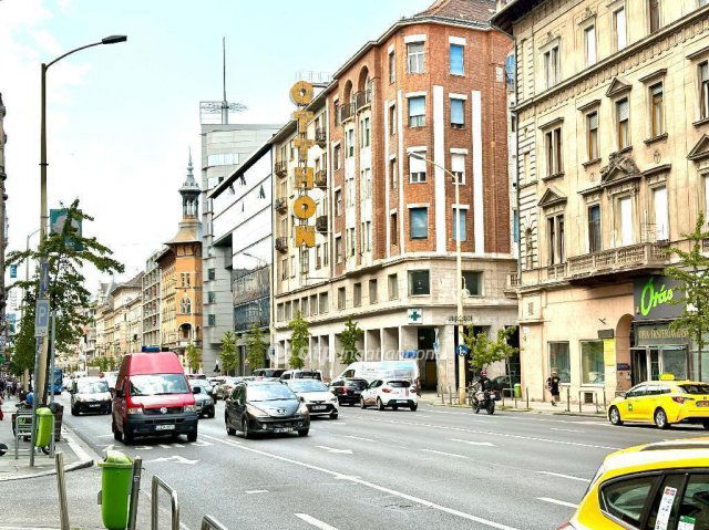Eladó téglalakás, Budapesten, VII. kerületben 99 M Ft