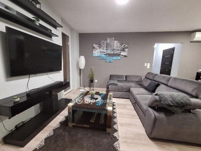 Eladó téglalakás, Mosonmagyaróváron 68.9 M Ft, 2 szobás