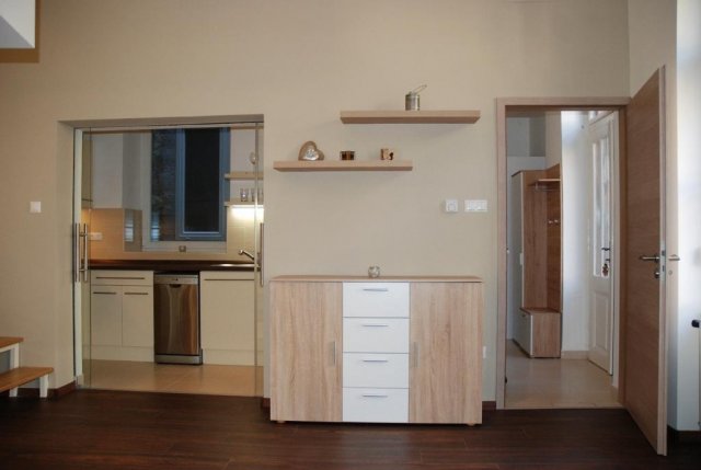 Kiadó téglalakás, albérlet, VII. kerületben, Erzsébet körúton