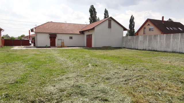 Eladó üzlethelyiség, Szeghalmon 39 M Ft / költözzbe.hu