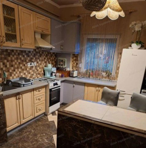 Eladó családi ház, Tiszaalpáron 49.99 M Ft, 2+2 szobás