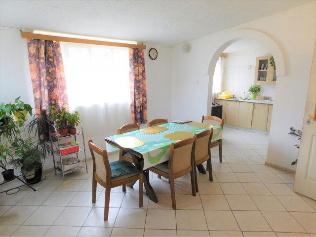 Eladó családi ház, Ságváron 28.5 M Ft, 3 szobás