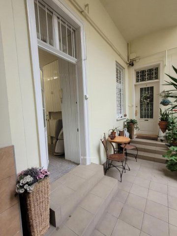 Eladó téglalakás, Budapesten, VI. kerületben 72 M Ft, 2 szobás