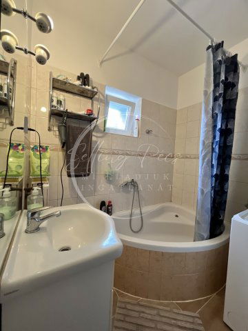 Eladó téglalakás, Pécsett, Pellérdi úton 89.9 M Ft, 3 szobás