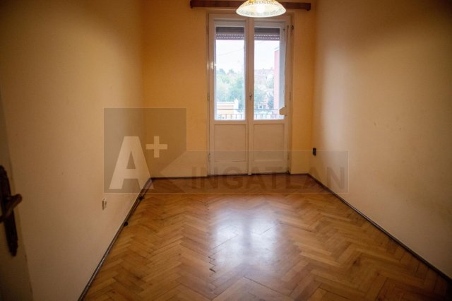 Kiadó téglalakás, albérlet, Szegeden 150 E Ft / hó, 3 szobás