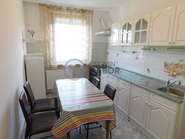 Eladó panellakás, Debrecenben 58.9 M Ft, 3 szobás