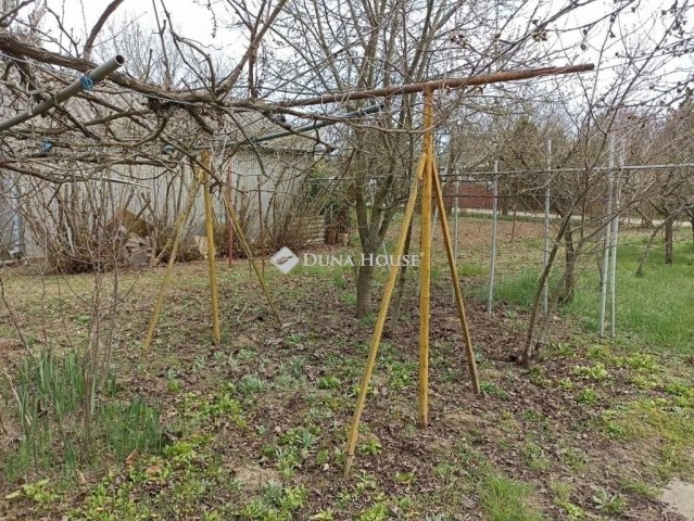 Eladó nyaraló, Szegeden 16.7 M Ft, 2 szobás