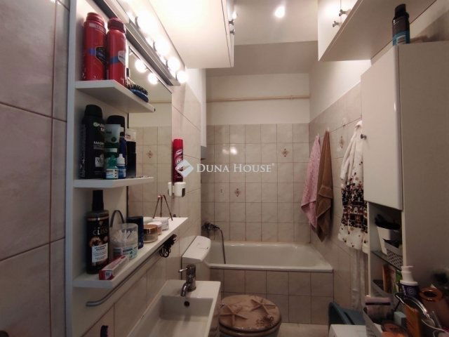 Eladó téglalakás, Budapesten, IV. kerületben 78.5 M Ft, 2 szobás