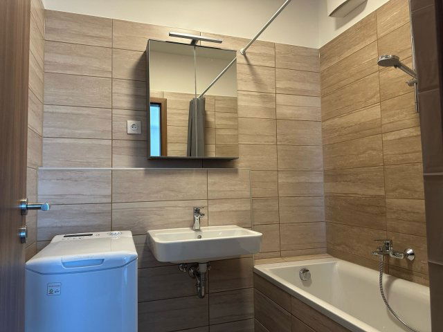 Kiadó téglalakás, albérlet, XI. kerületben, Budafoki úton