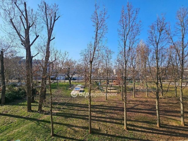 Eladó téglalakás, Budapesten, XV. kerületben 64.9 M Ft, 2 szobás