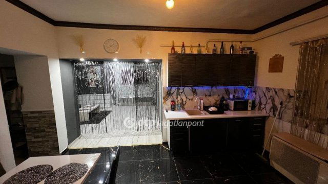 Eladó családi ház, Szihalmon 26 M Ft, 3 szobás