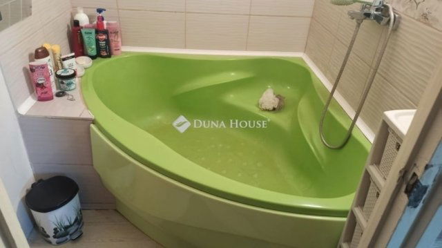 Eladó panellakás, Budapesten, XXII. kerületben 70 M Ft, 3 szobás