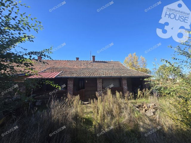 Eladó ikerház, Nagykőrösön 14.5 M Ft, 2 szobás