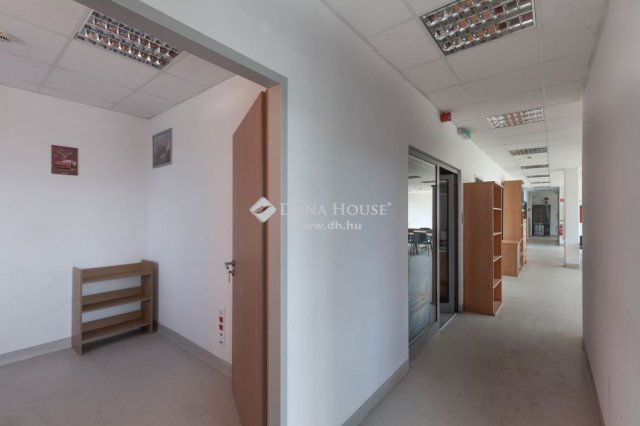 Eladó iroda, Budaörsön 618.86 M Ft / költözzbe.hu