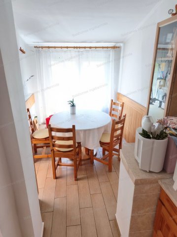 Eladó téglalakás, Siófokon 99.9 M Ft, 4 szobás