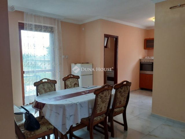 Eladó családi ház, Ádándon 55.5 M Ft, 6 szobás