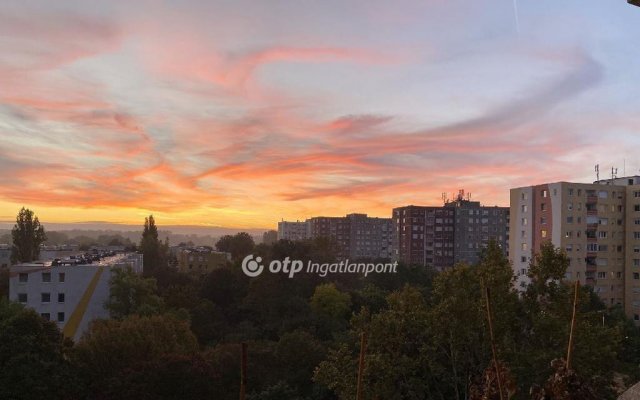 Eladó panellakás, Budapesten, III. kerületben 71.9 M Ft, 2 szobás