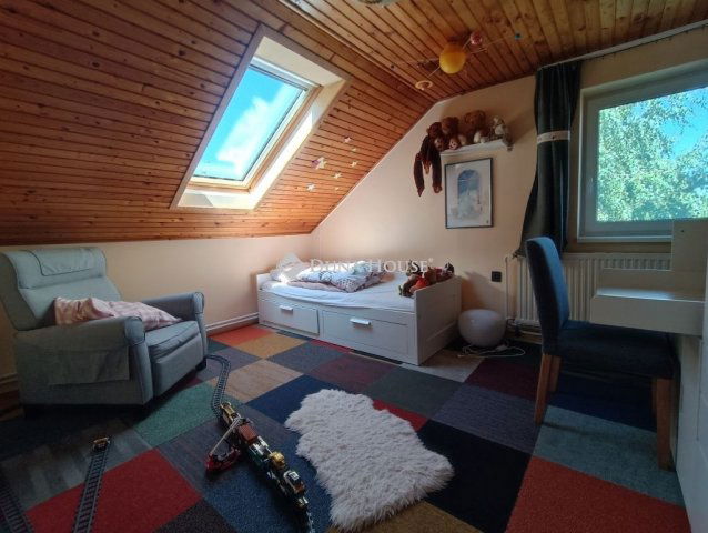 Kiadó családi ház, albérlet, Érden 650 E Ft / hó, 8 szobás