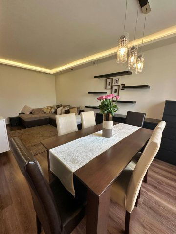 Eladó téglalakás, Szegeden, Hiúz utcában 65.9 M Ft, 2 szobás