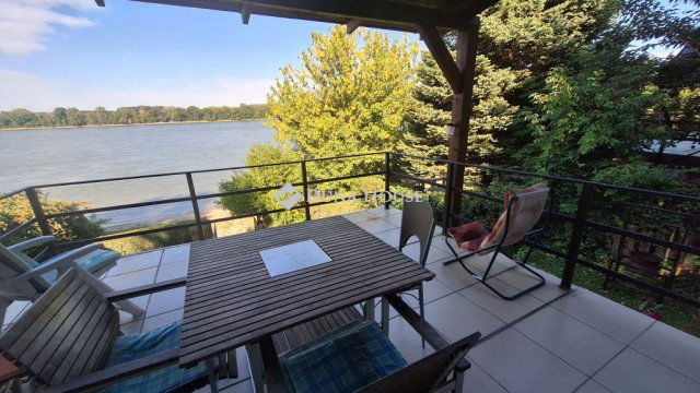 Eladó nyaraló, Kulcson 43.3 M Ft, 3 szobás / költözzbe.hu